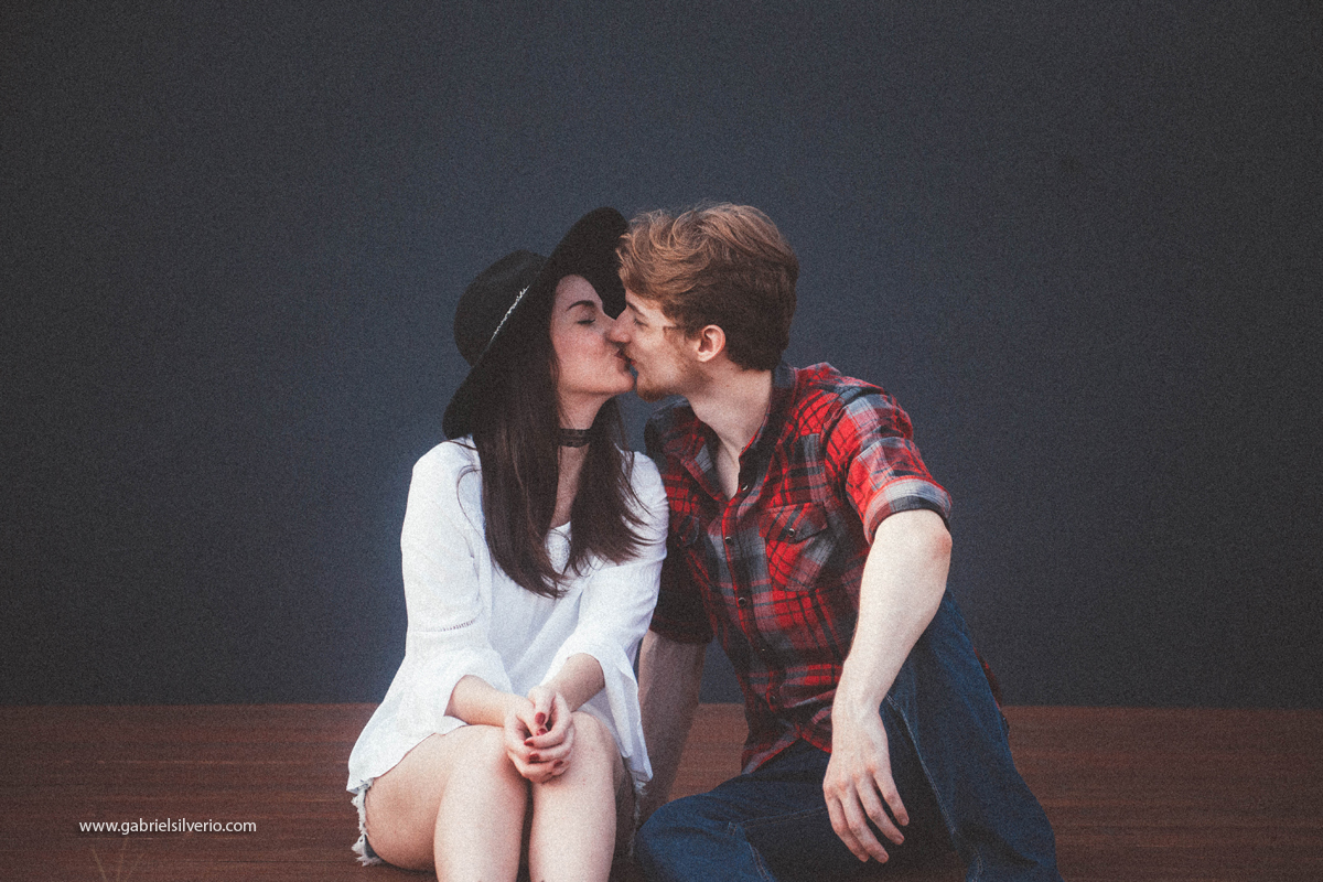 love-session-fotos-de-casal-romantico-casal-tumblr-estilo-hipster-gabriel-silverio-fotografias-gabriele-carrijo-e-bruno-vanzin-vsco-fine-art-brasil-vilhena-ro