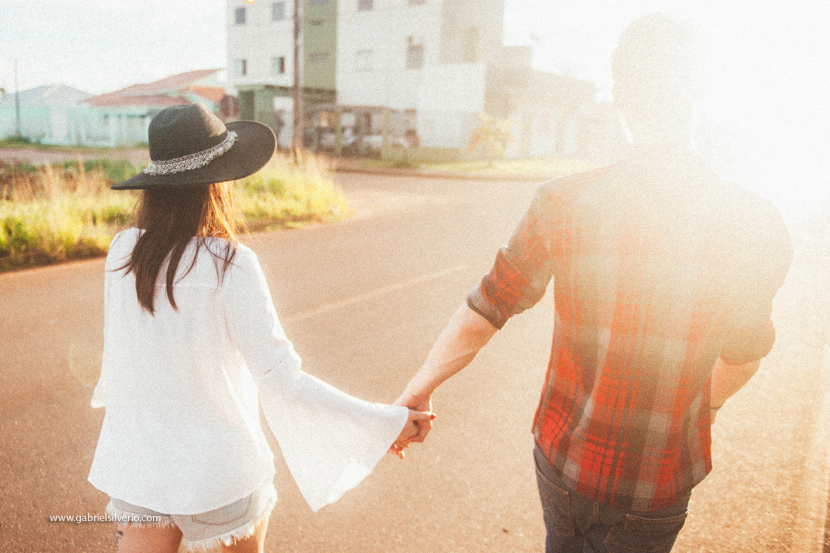 love-session-fotos-de-casal-romantico-casal-tumblr-estilo-hipster-gabriel-silverio-fotografias-gabriele-carrijo-e-bruno-vanzin-vsco-fine-art-brasil-vilhena-ro