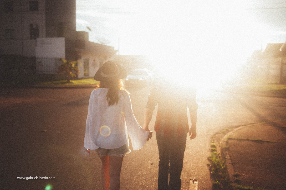 love-session-fotos-de-casal-romantico-casal-tumblr-estilo-hipster-gabriel-silverio-fotografias-gabriele-carrijo-e-bruno-vanzin-vsco-fine-art-brasil-vilhena-ro