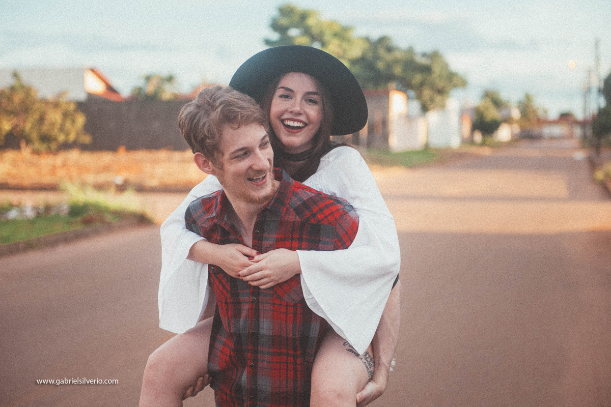 love-session-fotos-de-casal-romantico-casal-tumblr-estilo-hipster-gabriel-silverio-fotografias-gabriele-carrijo-e-bruno-vanzin-vsco-fine-art-brasil-vilhena-ro