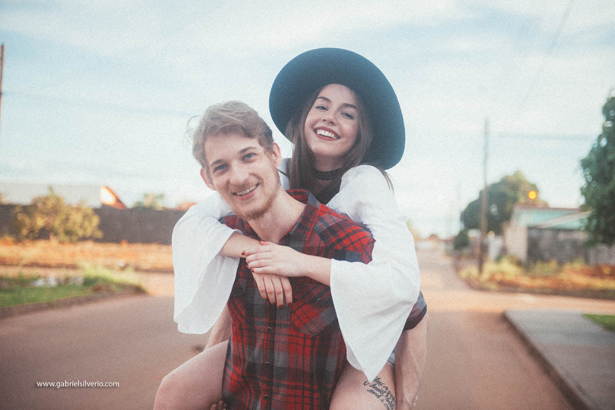 love-session-fotos-de-casal-romantico-casal-tumblr-estilo-hipster-gabriel-silverio-fotografias-gabriele-carrijo-e-bruno-vanzin-vsco-fine-art-brasil-vilhena-ro