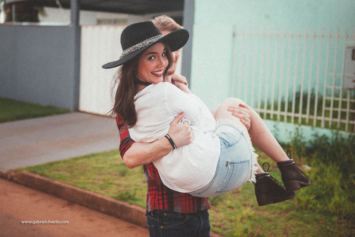 love-session-fotos-de-casal-romantico-casal-tumblr-estilo-hipster-gabriel-silverio-fotografias-gabriele-carrijo-e-bruno-vanzin-vsco-fine-art-brasil-vilhena-ro