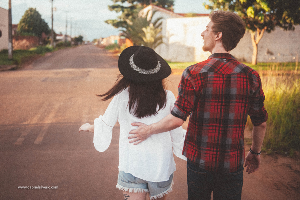 love-session-fotos-de-casal-romantico-casal-tumblr-estilo-hipster-gabriel-silverio-fotografias-gabriele-carrijo-e-bruno-vanzin-vsco-fine-art-brasil-vilhena-ro