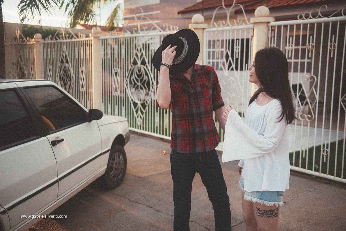 love-session-fotos-de-casal-romantico-casal-tumblr-estilo-hipster-gabriel-silverio-fotografias-gabriele-carrijo-e-bruno-vanzin-vsco-fine-art-brasil-vilhena-ro