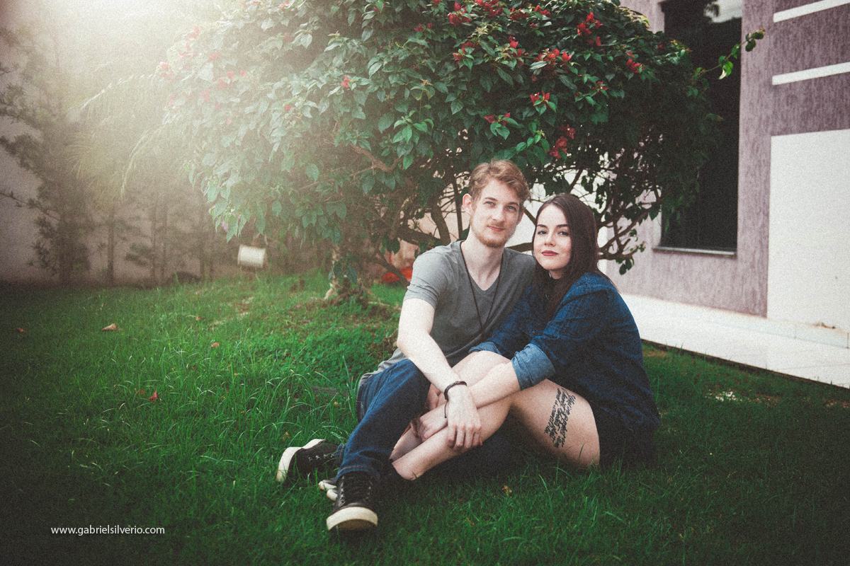 love-session-fotos-de-casal-romantico-casal-tumblr-estilo-hipster-gabriel-silverio-fotografias-gabriele-carrijo-e-bruno-vanzin-vsco-fine-art-brasil-vilhena-ro