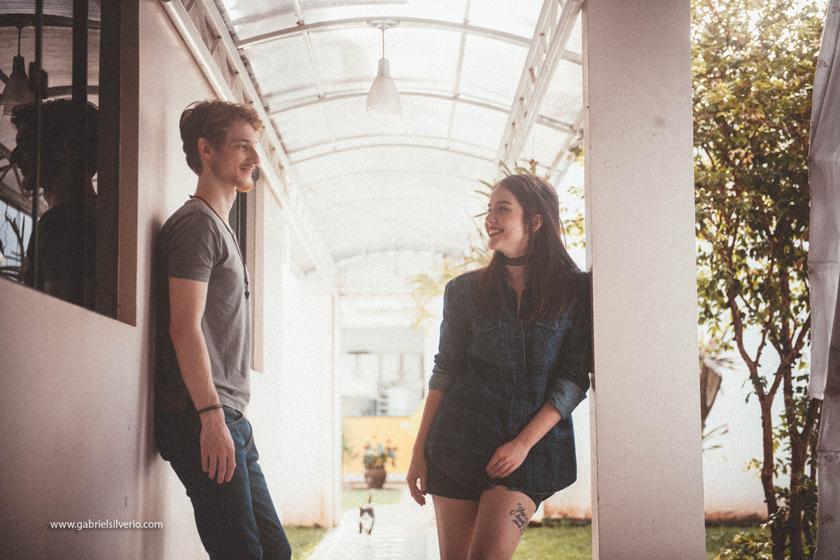 love-session-fotos-de-casal-romantico-casal-tumblr-estilo-hipster-gabriel-silverio-fotografias-gabriele-carrijo-e-bruno-vanzin-vsco-fine-art-brasil-vilhena-ro