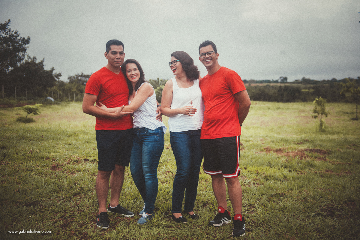 fotos-de-familias-asiaticas-familias-felizes-avós-filhos-e-netos-familia-de-camiseta-vermelha-shiokawa-por-gabriel-silvério-fotografias-vilhena-rondonia-familia-tumblr