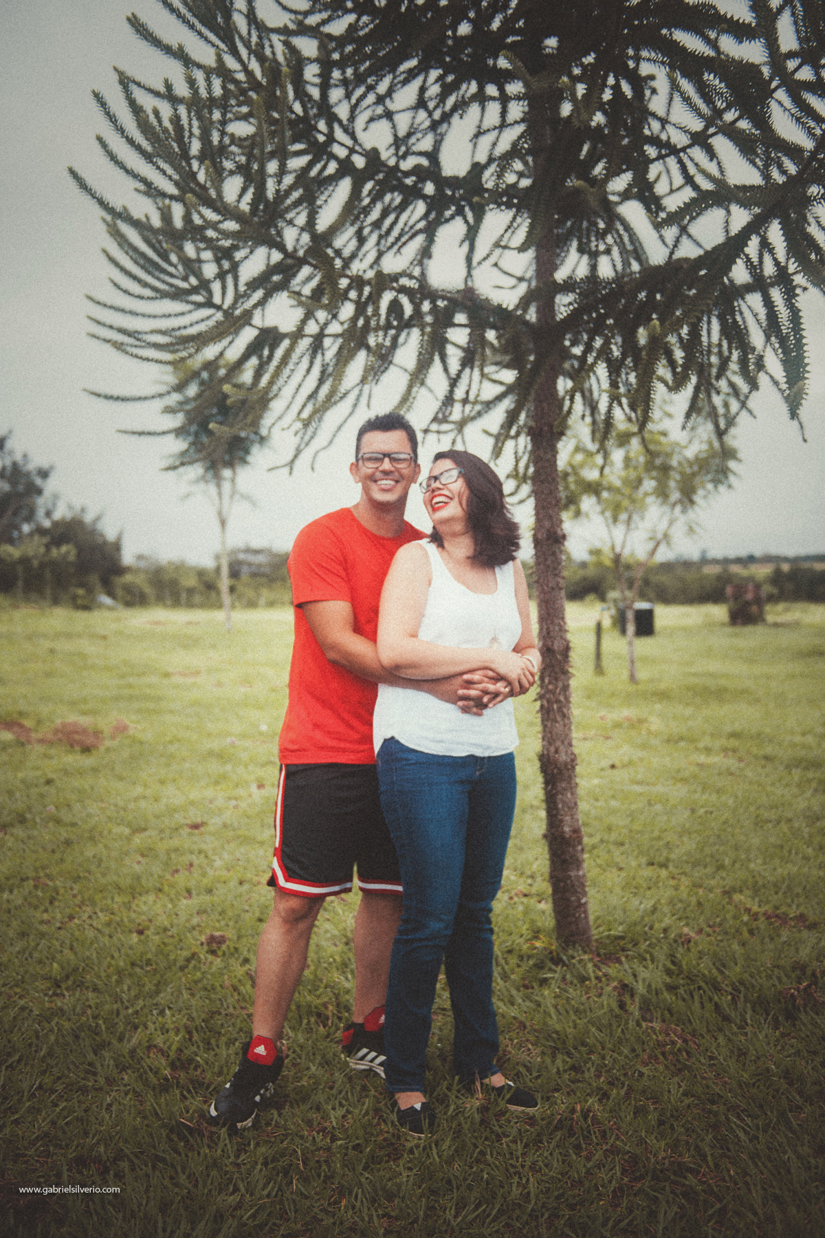 fotos-de-familias-asiaticas-familias-felizes-avós-filhos-e-netos-familia-de-camiseta-vermelha-shiokawa-por-gabriel-silvério-fotografias-vilhena-rondonia-familia-tumblr