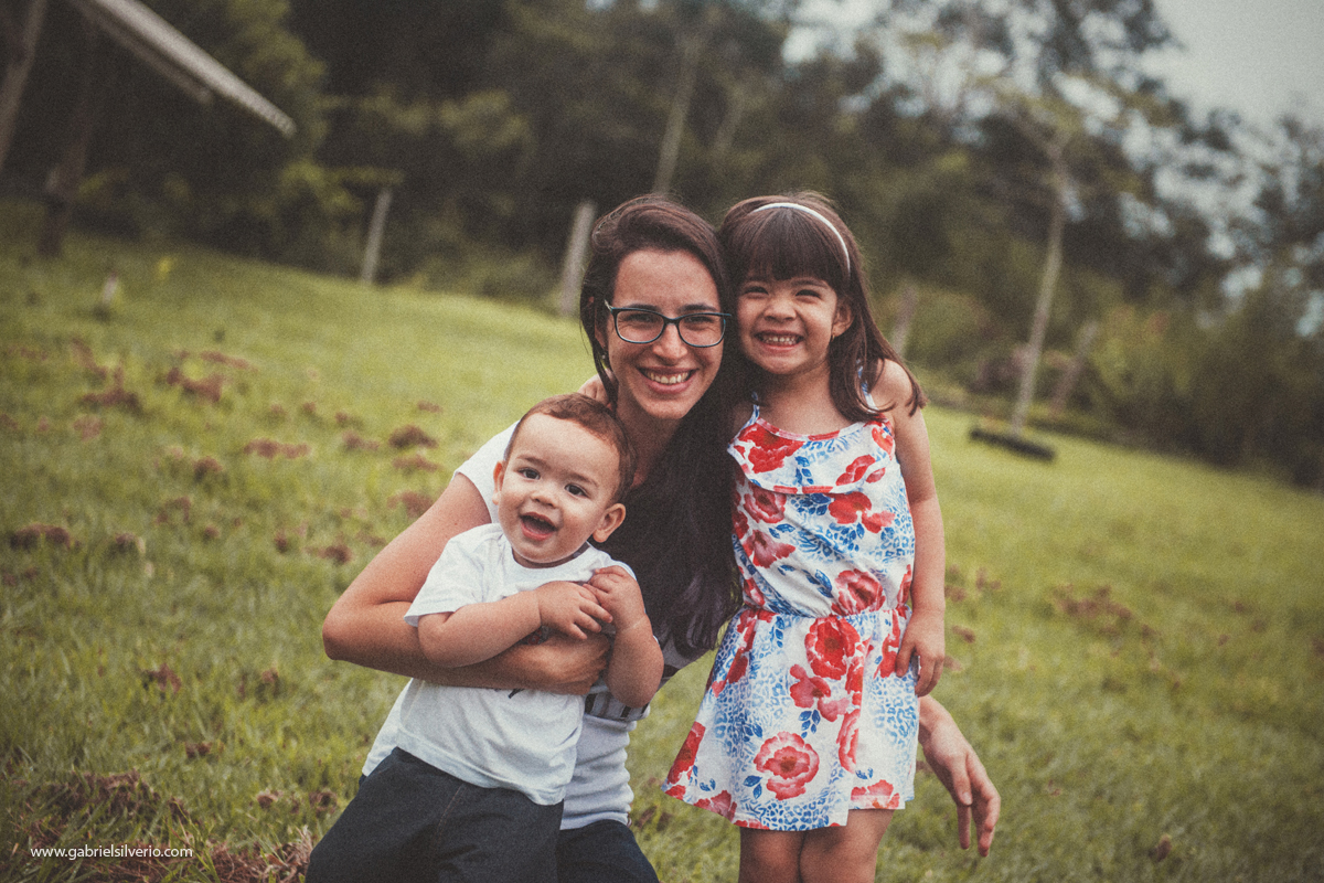fotos-de-familias-asiaticas-familias-felizes-avós-filhos-e-netos-familia-de-camiseta-vermelha-shiokawa-por-gabriel-silvério-fotografias-vilhena-rondonia-familia-tumblr