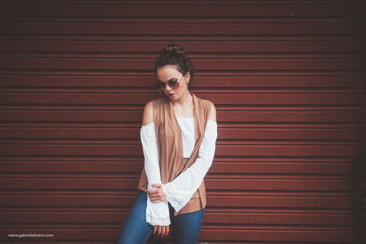 fotos-de-menina-tumblr-girl-fotos-estilo-vintage-em-loja-de-souveniers-vsco-cam-filters-nikon-gabriel-silvério-fotografo-de-rondonia-fine-art-brasil-folk-street-fotos-de-moda-lookbook