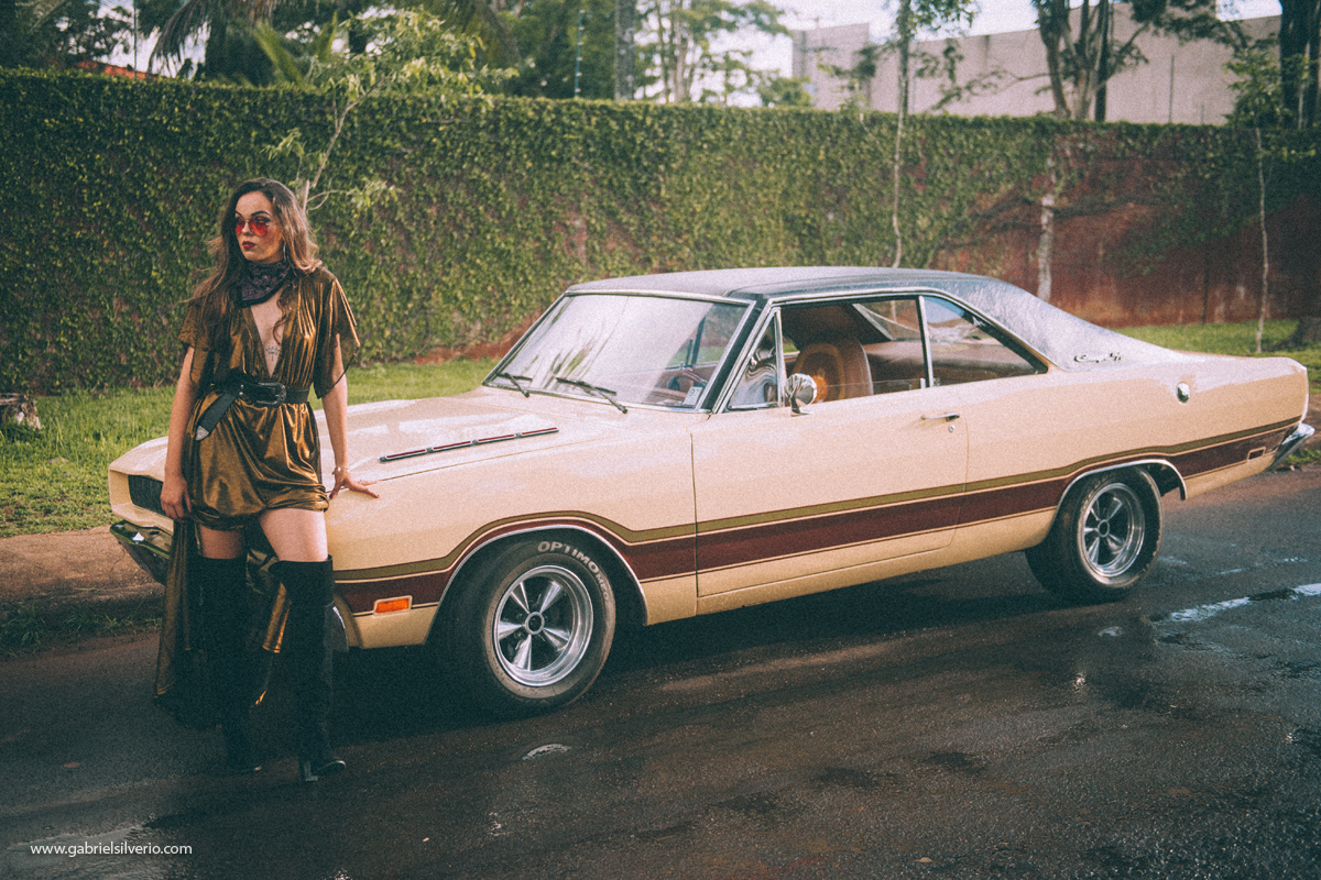 fotos-de-menina-tumblr-girl-fotos-estilo-vintage-em-loja-de-souveniers-vsco-cam-filters-nikon-gabriel-silvério-fotografo-de-rondonia-fine-art-brasil-folk-street-fotos-de-moda-lookbook