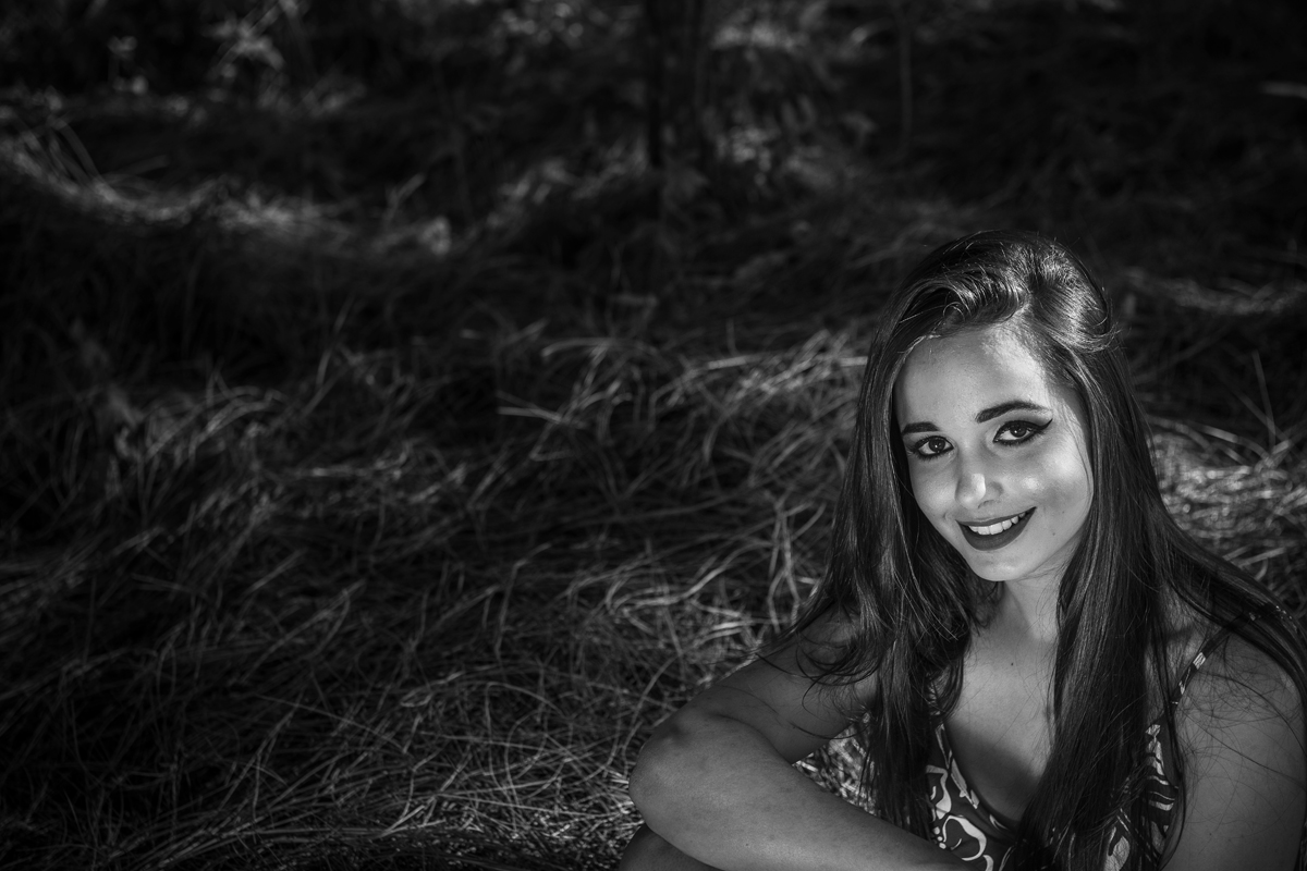 book 15 anos sessão de fotos externas preto e branco poses descontraídas fine art