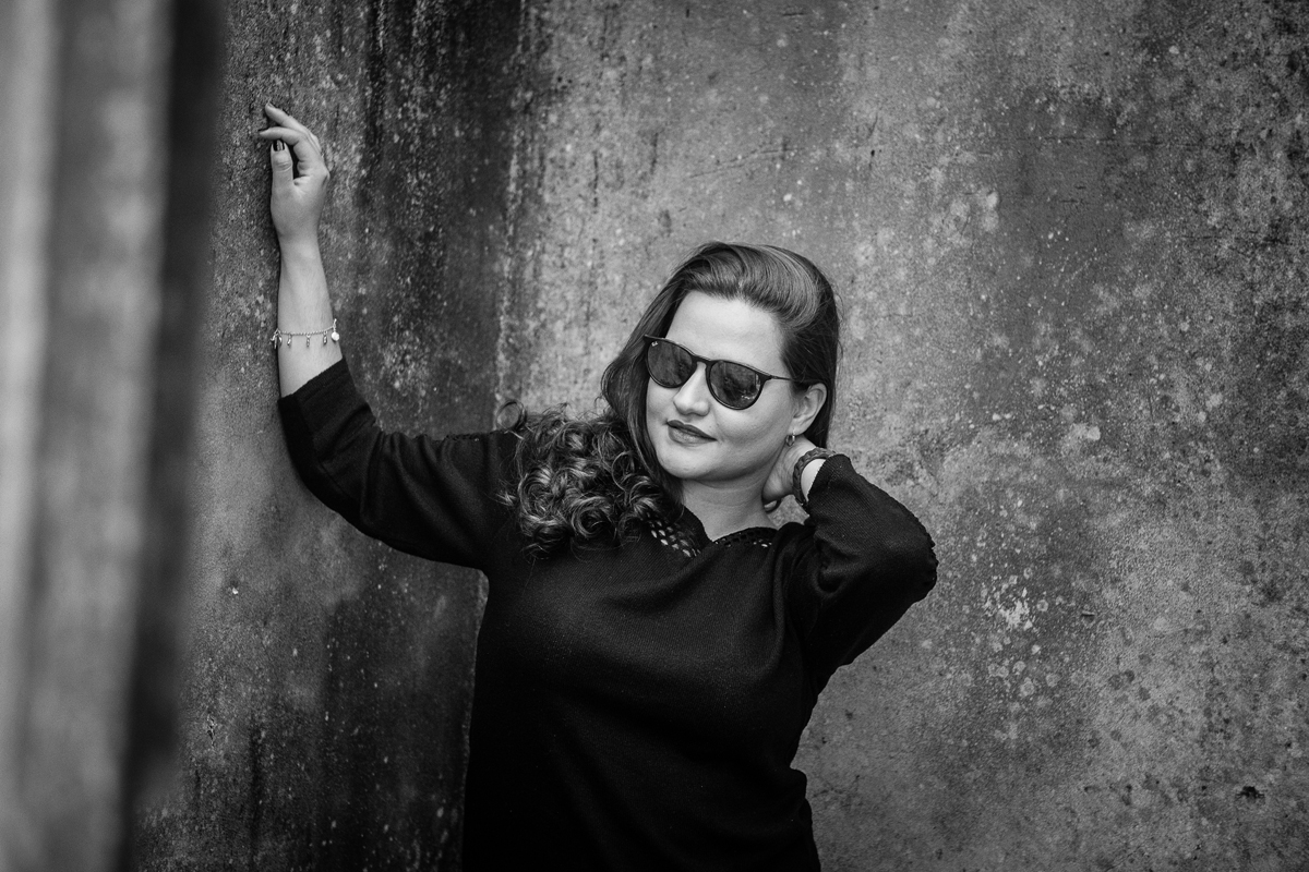 fine art fotos externas book fotografico de familia primas ar livre parede de pedras fotos em casa abandonada velha fotos no campo por do sol