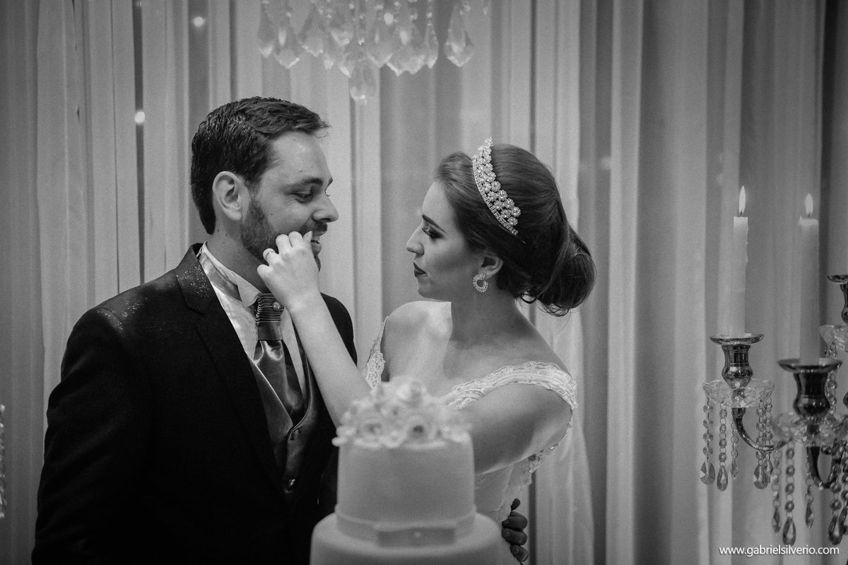 casamento-amanda-e-hurik-em-vilhena-ro-por-gabriel-silverio-fotografias-melhor-fotografo-do-estado-making-off-vestido-de-noiva-maquiagem-festa