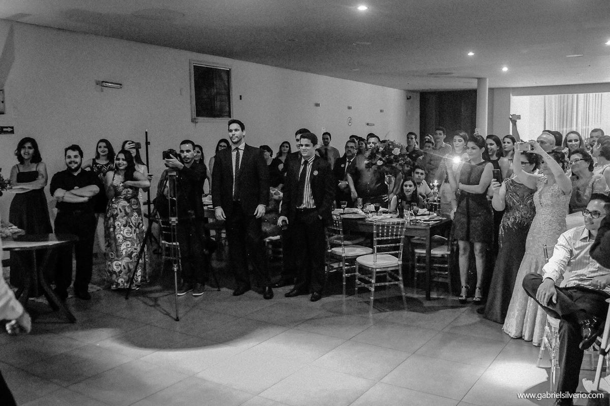 casamento-amanda-e-hurik-em-vilhena-ro-por-gabriel-silverio-fotografias-melhor-fotografo-do-estado-making-off-vestido-de-noiva-maquiagem-festa