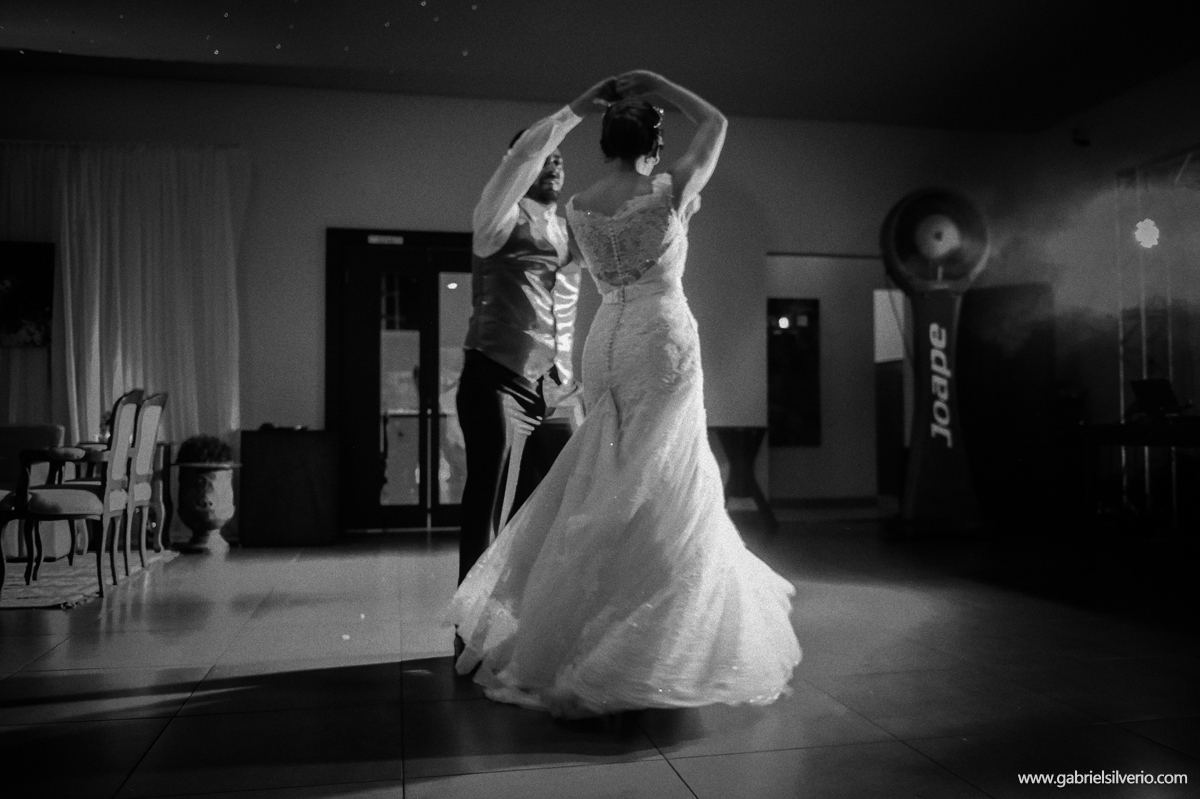 casamento-amanda-e-hurik-em-vilhena-ro-por-gabriel-silverio-fotografias-melhor-fotografo-do-estado-making-off-vestido-de-noiva-maquiagem-festa