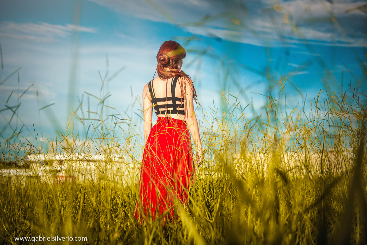 outside-session-kelly-ramiro-vilhena-ro-fotografado-por-gabriel-silverio-fotografias-fotos-externas-book-fotografico-fine-art-brasil-@gabrielsilveriofotografia-fotos-de-dia-natureza-ruivas-sardas
