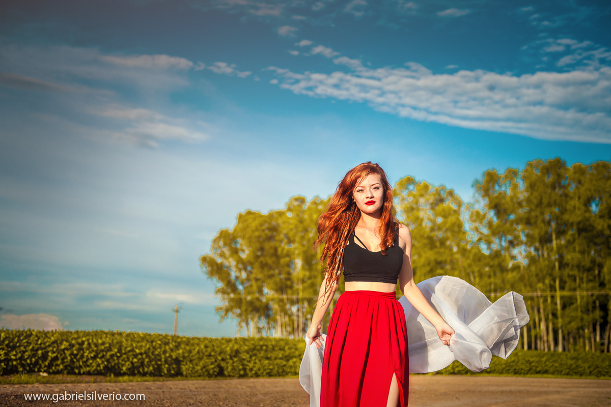 outside-session-kelly-ramiro-vilhena-ro-fotografado-por-gabriel-silverio-fotografias-fotos-externas-book-fotografico-fine-art-brasil-@gabrielsilveriofotografia-fotos-de-dia-natureza-ruivas-sardas