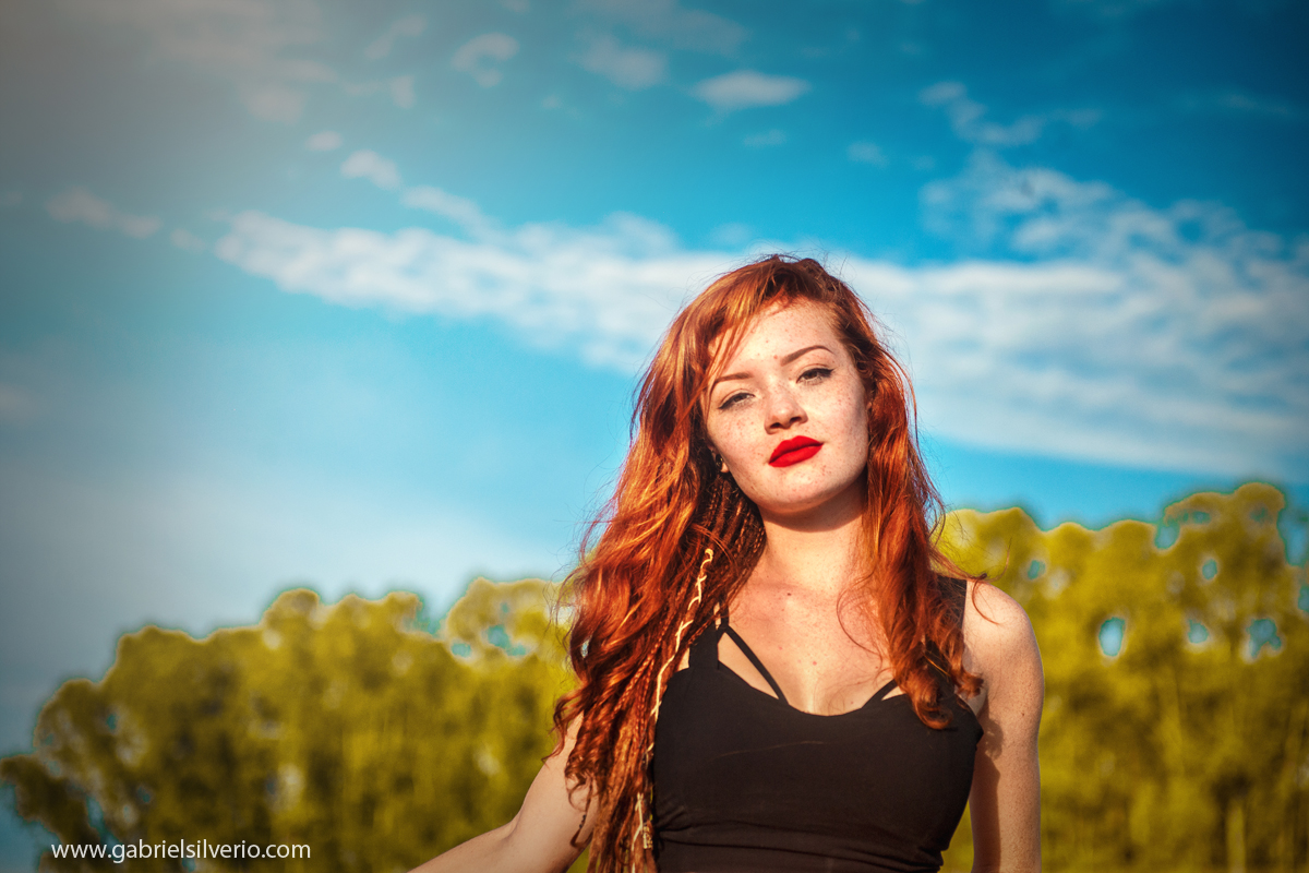 outside-session-kelly-ramiro-vilhena-ro-fotografado-por-gabriel-silverio-fotografias-fotos-externas-book-fotografico-fine-art-brasil-@gabrielsilveriofotografia-fotos-de-dia-natureza-ruivas-sardas