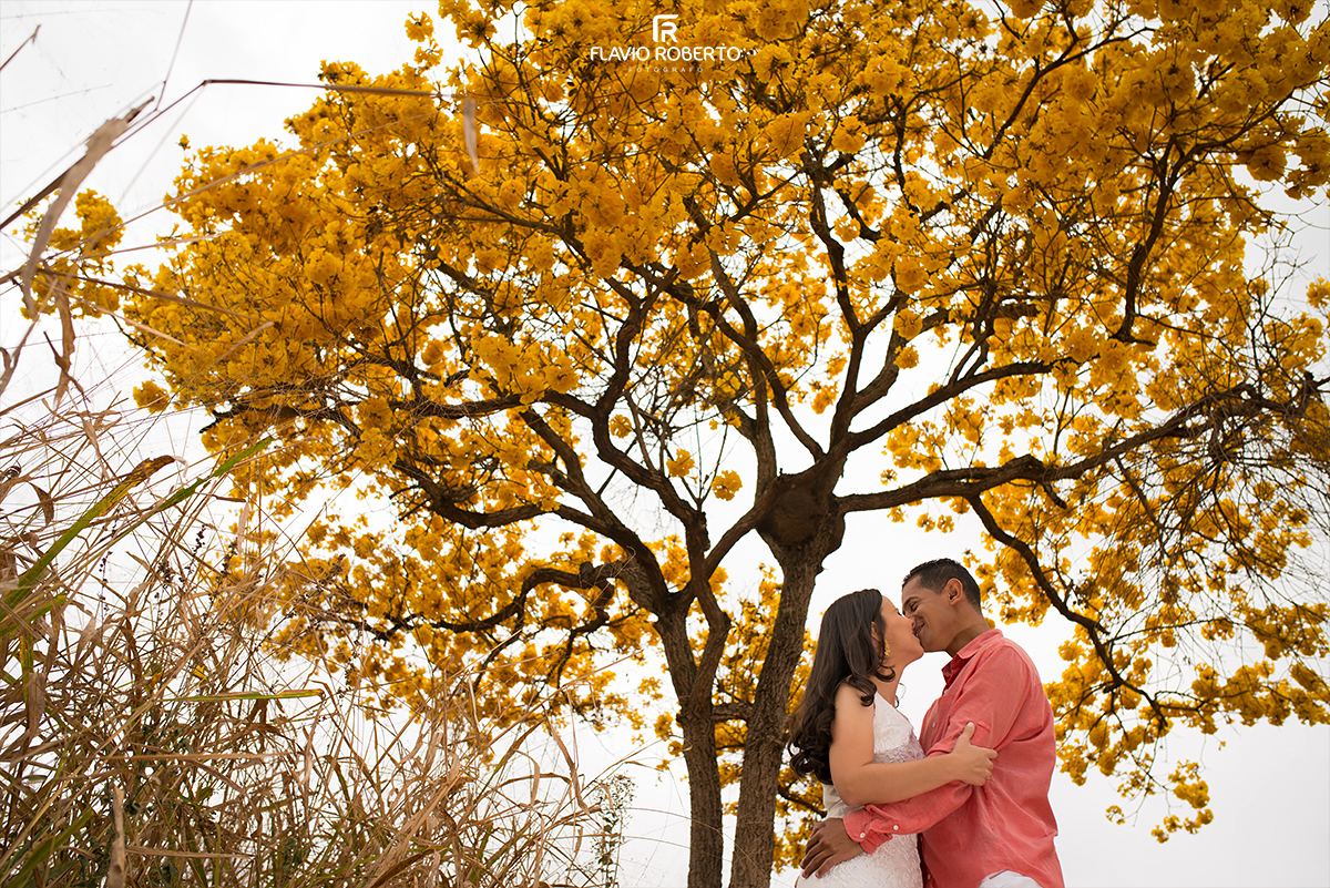 Pre Wedding na cidade de Iapu-MG. Flavio Roberto Fotógrafo de Casamentos