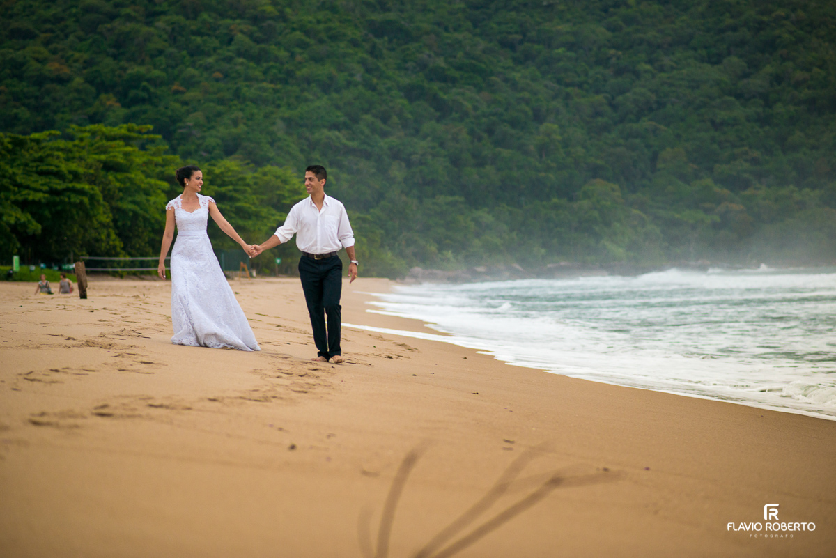 trash the dress em Ubatuba