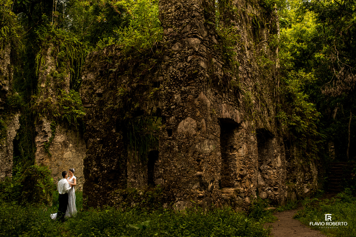 trash the dress ruinas de lagoinha