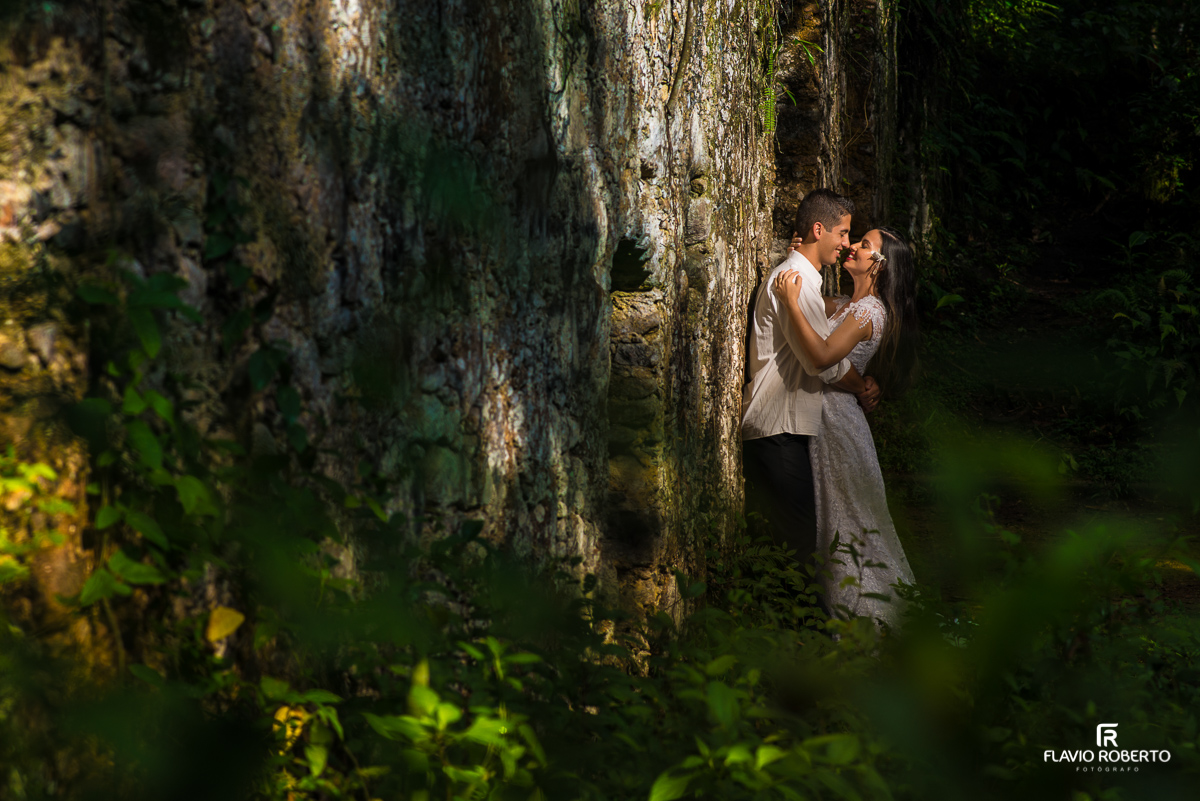 trash the dress ruinas de lagoinha