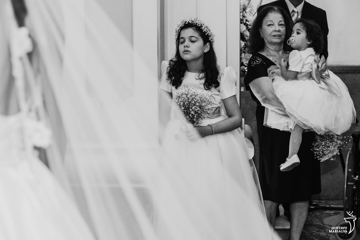 daminha dormindo durante a cerimônia
