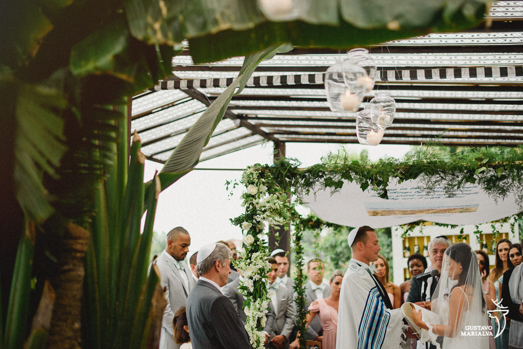 noivos no casamento judaíco