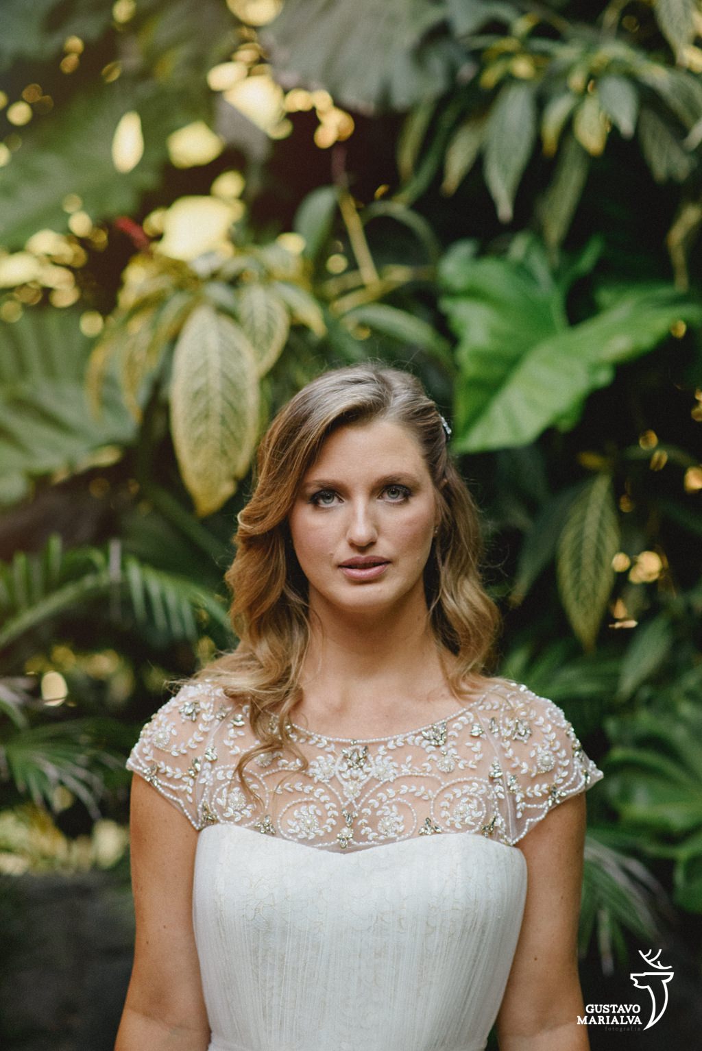 retrato da noiva durante making of de casamento