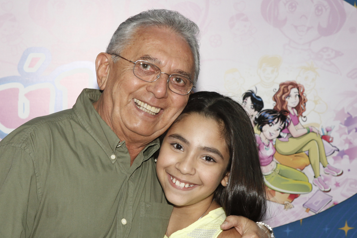 vovo curtindo a netinha linda e maravilhosa em sua festa infantil no sudoeste. tudo fotografado pelo nico fotografo. acompanhe nas redes sociais nicostudiofotografico.
