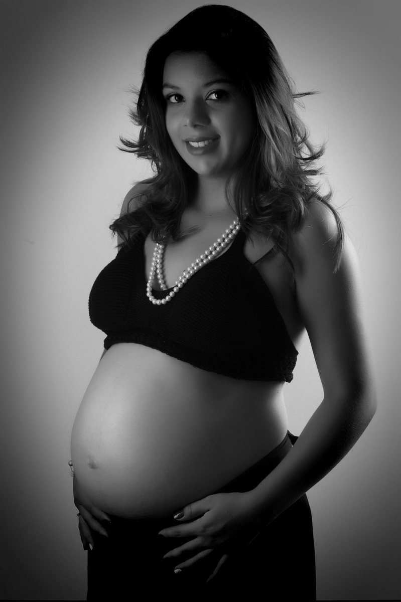 essa mamae e super linda e nao ve a hora do filhote chegar com uma pose de rainha para a espera do principe tudo fotografo pelo nico fotografo em brasilia