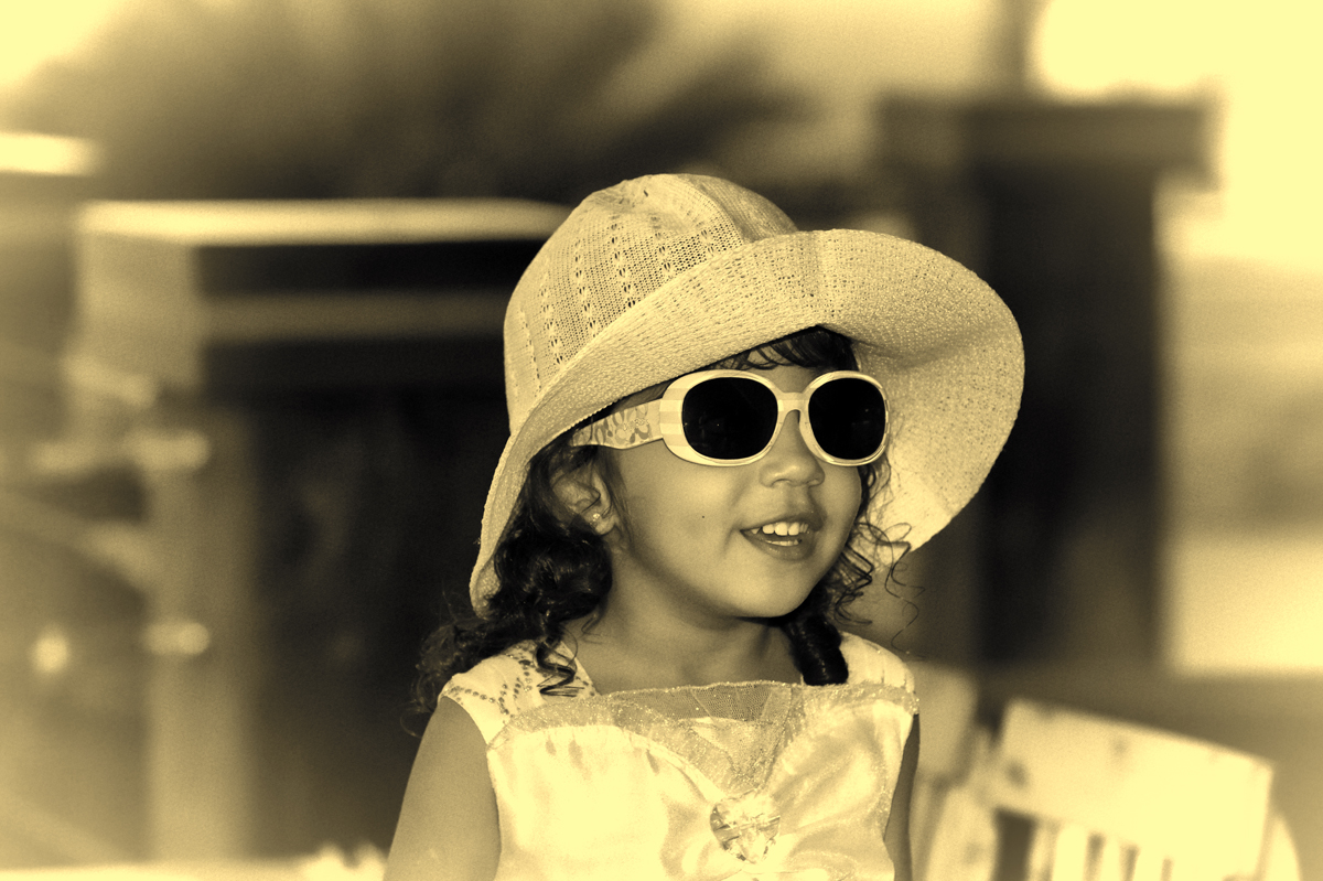 a tonalidade dessa foto permite nos remeter aos tempos passados e com um simples clic nico registrou esse momento, ligue e agende seu ensaio fotografico.