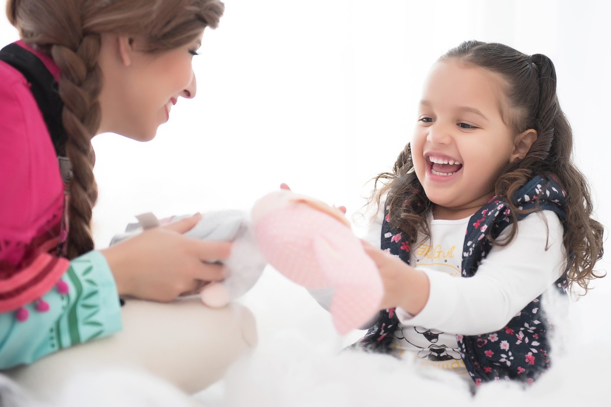 Ensaio fotográfico princesas - elsa e ana - Estúdio - neve - nuvem