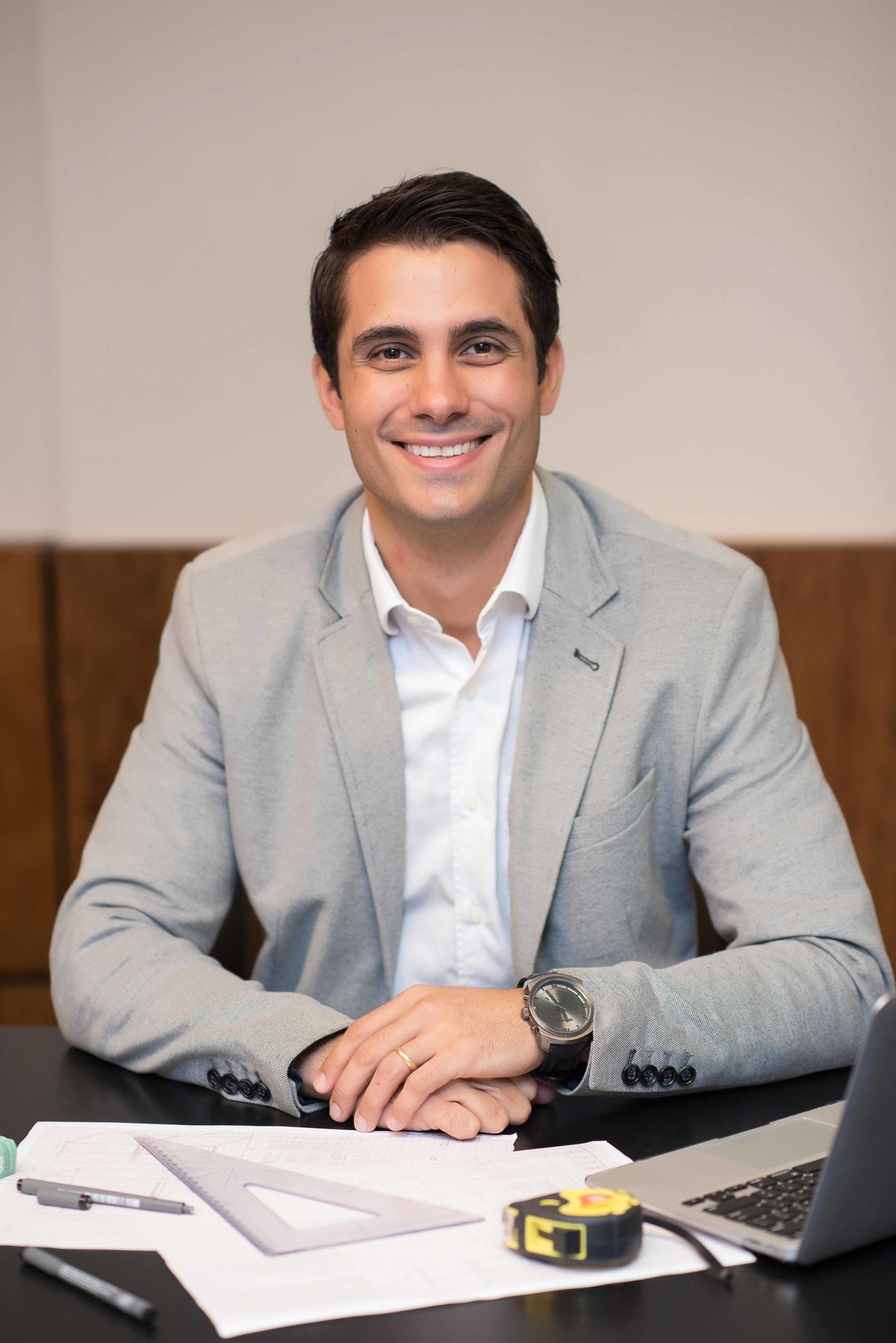 Ensaio fotográfico - perfil profissional - estúdio - empresário