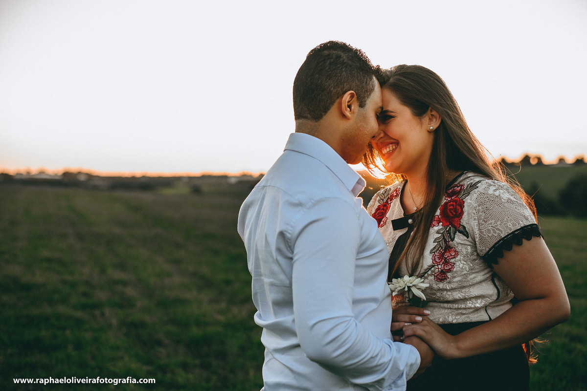 Ensaio pre-casamento da Bruna e Felipa realizado em Holambra pelo fotógrafo de são paulo Raphael Oliveira Fotografia
