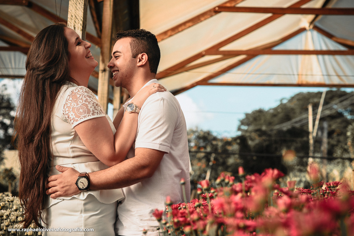 Ensaio pre-casamento da Bruna e Felipa realizado em Holambra pelo fotógrafo de são paulo Raphael Oliveira Fotografia
