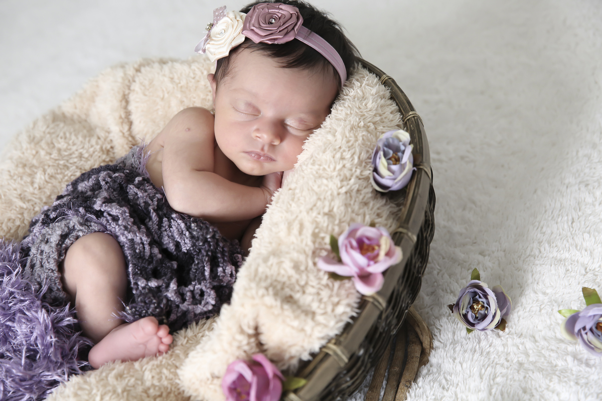 Recém nascido, fotos, fotografia, newborn, fotos newborn, bh, ivna sá, ivna as fotografia, ivna sá produção fotográfica, menina, newborn, newborn menina, belo horizonte
