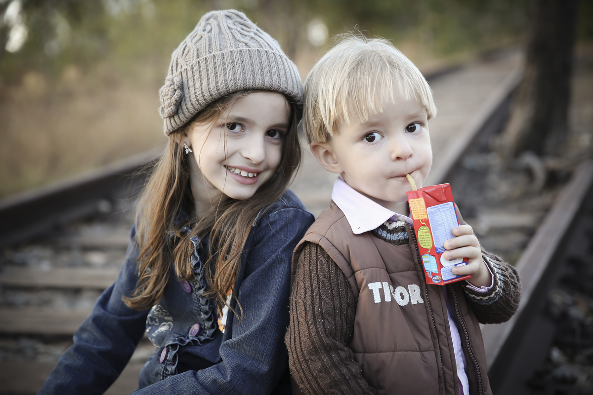 Fotos de família, ivna sá fotografia, ivna sá produção fotográfica, ivna sá, fotos externas, estúdio em belo horizonte, menina, menino, pai, mãe, filhos, família