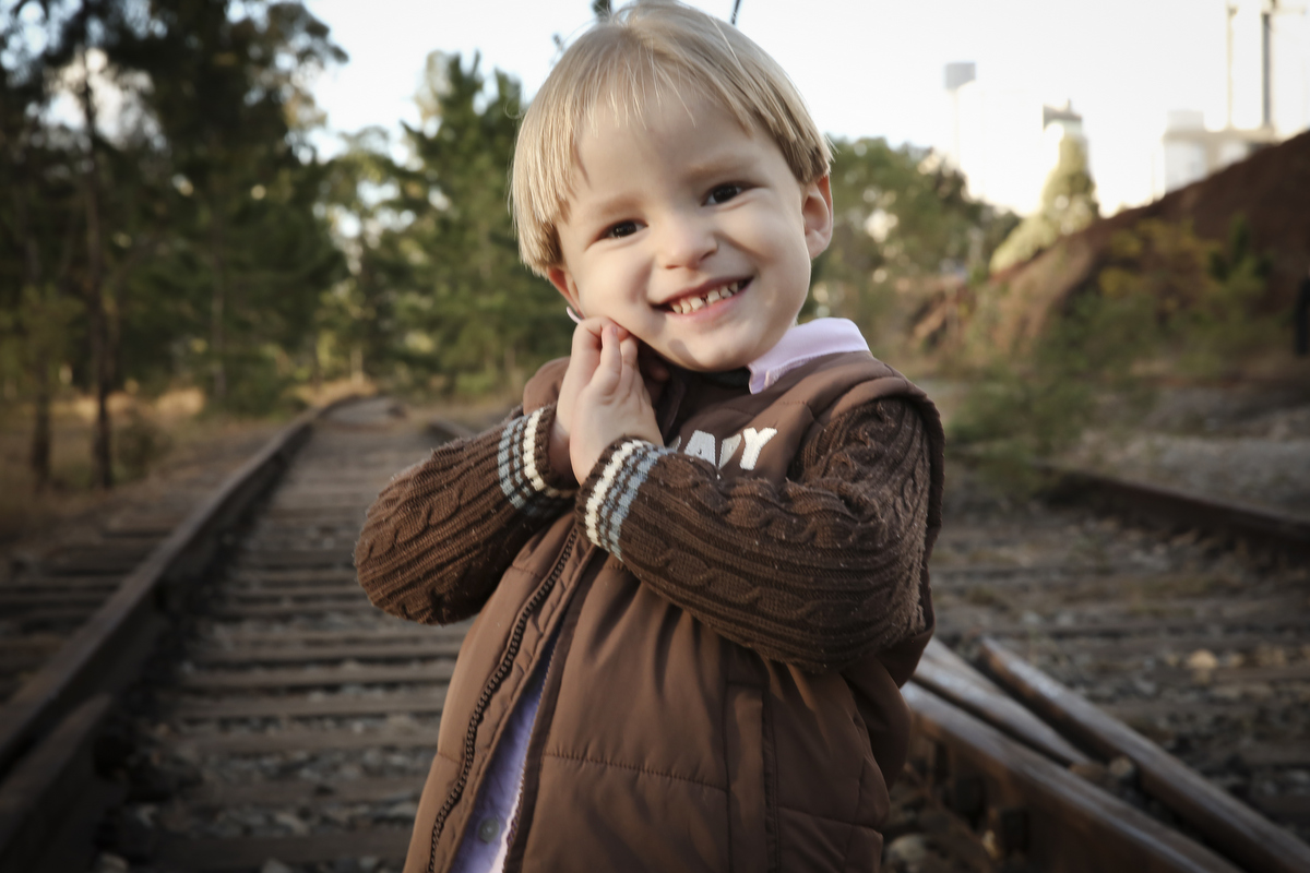 Fotos de família, ivna sá fotografia, ivna sá produção fotográfica, ivna sá, fotos externas, estúdio em belo horizonte, menina, menino, pai, mãe, filhos, família