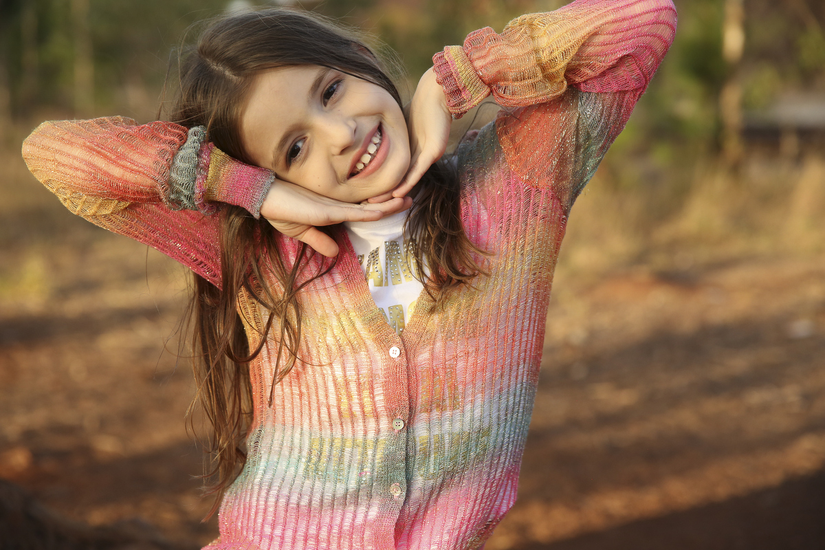 Fotos de família, ivna sá fotografia, ivna sá produção fotográfica, ivna sá, fotos externas, estúdio em belo horizonte, menina, menino, pai, mãe, filhos, família