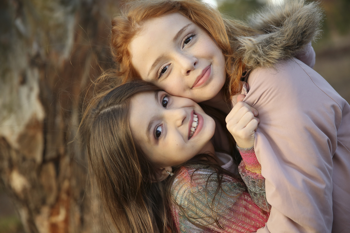 Fotos de família, ivna sá fotografia, ivna sá produção fotográfica, ivna sá, fotos externas, estúdio em belo horizonte, menina, menino, pai, mãe, filhos, família
