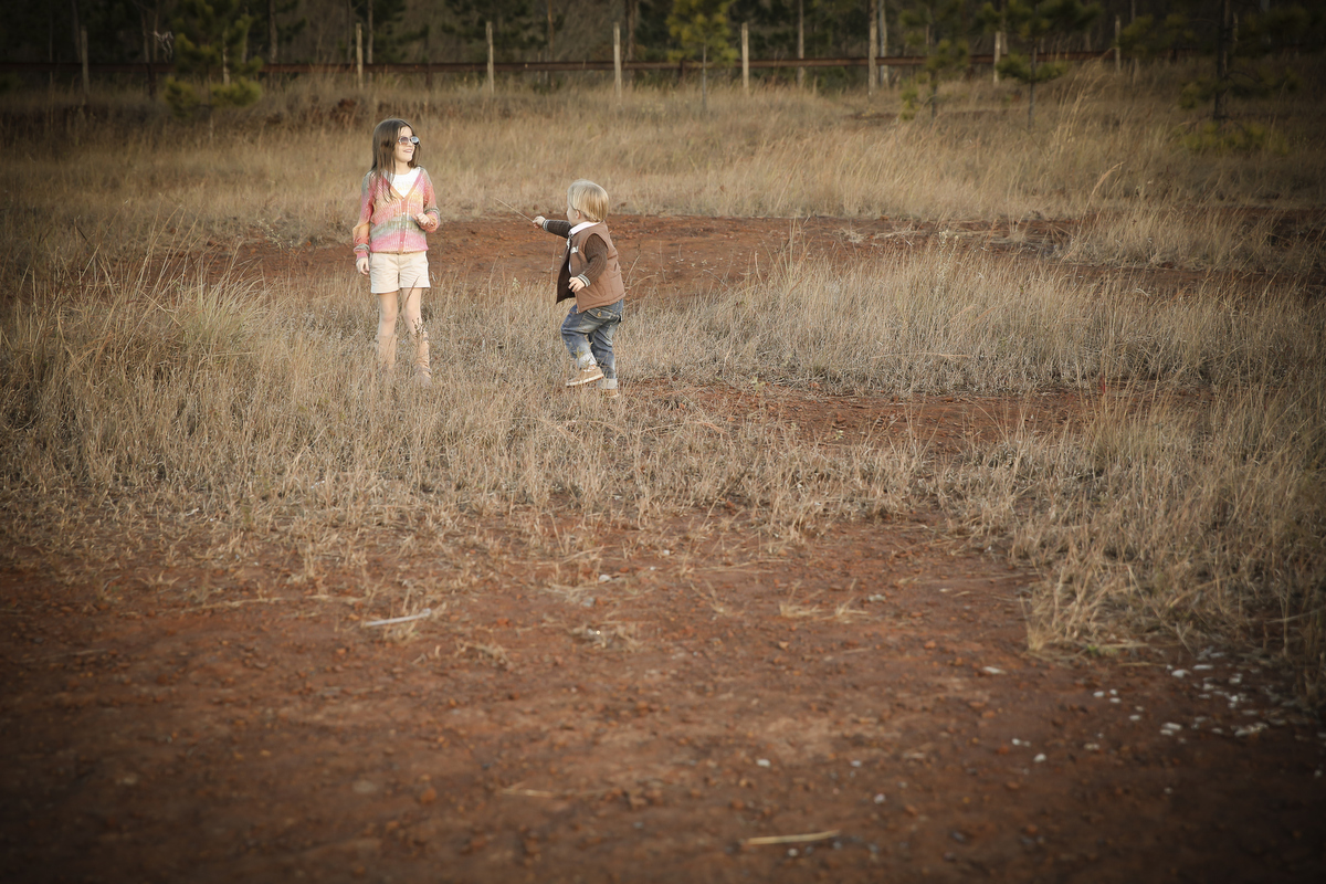 Fotos de família, ivna sá fotografia, ivna sá produção fotográfica, ivna sá, fotos externas, estúdio em belo horizonte, menina, menino, pai, mãe, filhos, família
