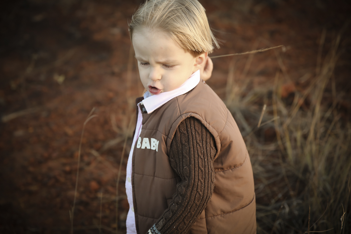 Fotos de família, ivna sá fotografia, ivna sá produção fotográfica, ivna sá, fotos externas, estúdio em belo horizonte, menina, menino, pai, mãe, filhos, família