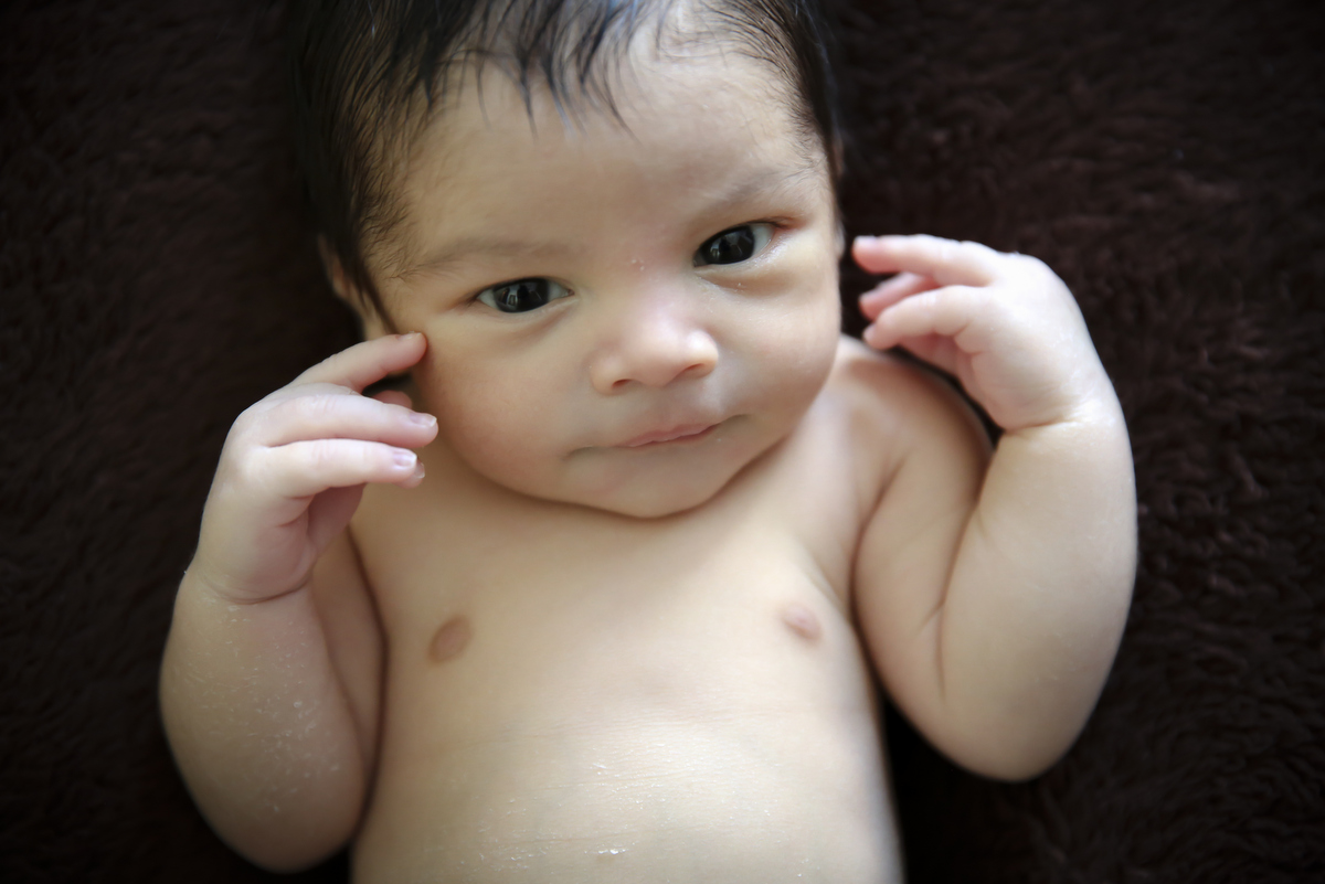 Ivna sá produção fotográfica, ivna sá fotografia, estúdio ivna sá em belo horizonte, fotos newborn, fotos de menino em estúdio, fotos de recém-nascido, recém-nascido
