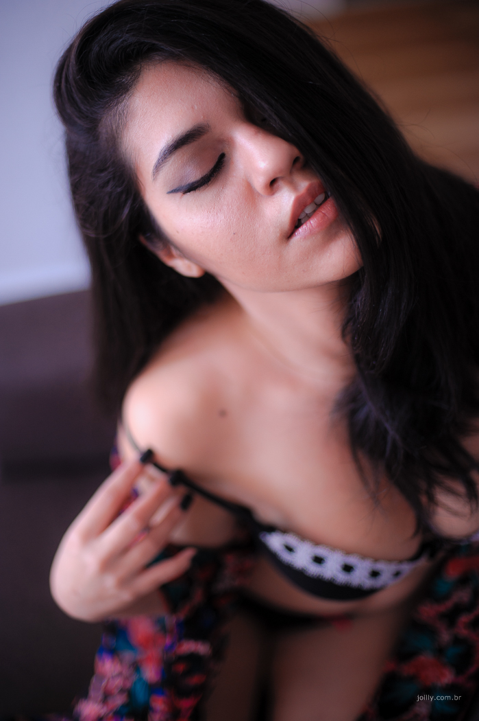 a sensualidade de mari sob o olhar do fotografo rick joilly