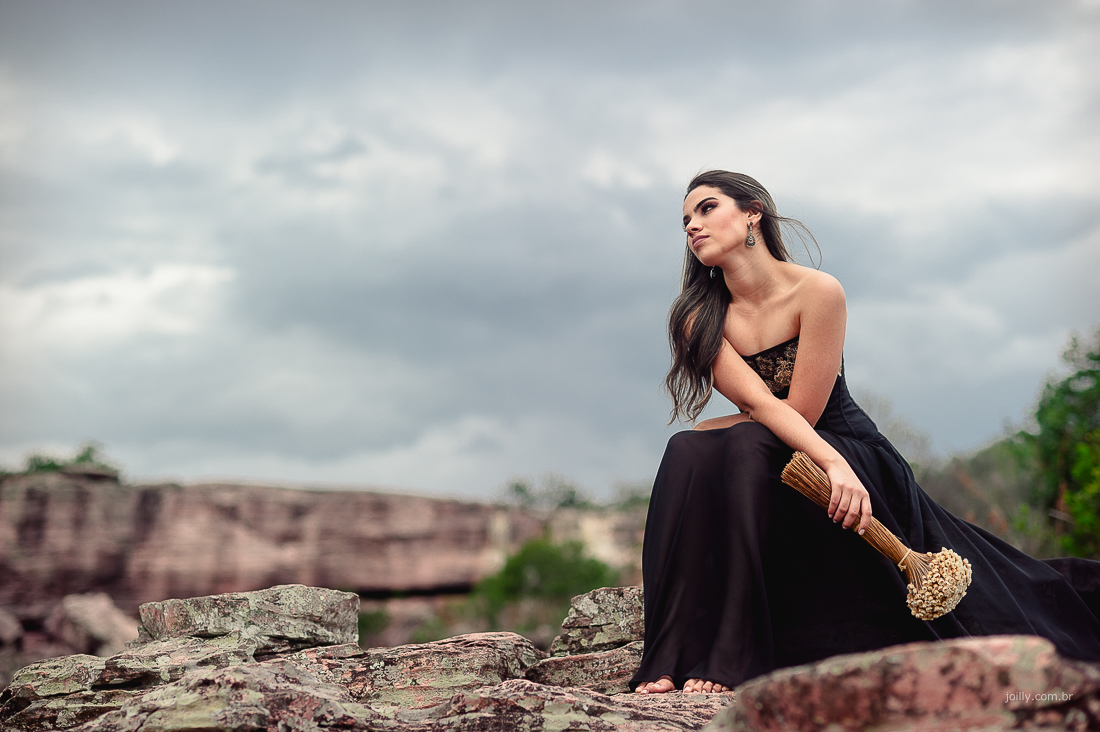 foto realizada na cidade de mucuge modelo com vestido preto