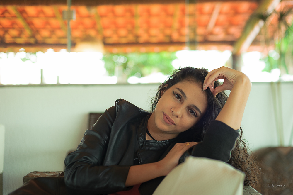 isa posa cheia de charme em seu book de 15 anos para o fotografo rick joilly