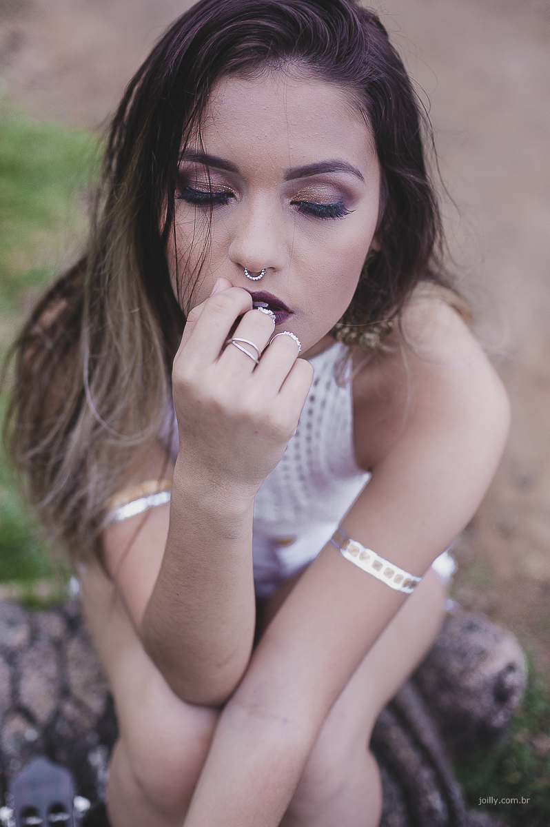 joilly com muita sensibilidade capta o melhor de suas modelos nos ensaios de 15 anos