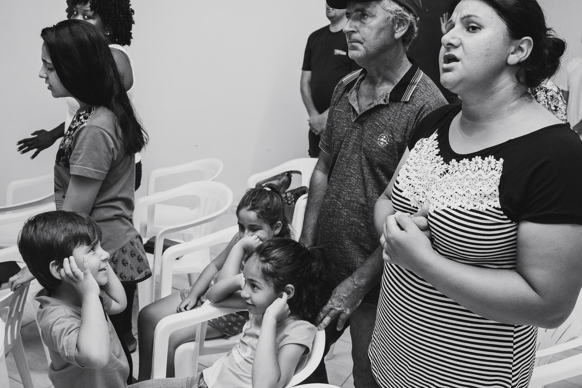 crianças participam dos cultos realizados na Hope Chapel Brasil na cidade de Estrela